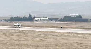 MSB, KAAN'ın uçuşuna ilişkin yeni görüntüler paylaştı