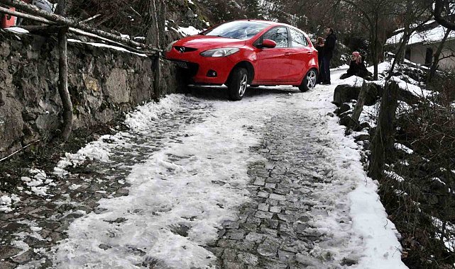 Mudurnu'ya tatile gelen aile ölümden döndü