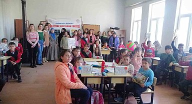 Muğla'da "Bir Kitap Bir İnsan Projesi" devam ediyor