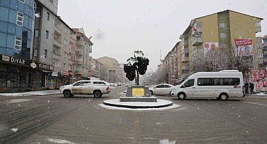 Muş'ta 39 köy yolu ulaşıma kapandı