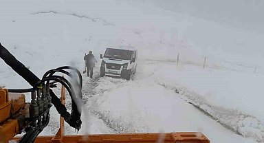Muş'ta mahsur kalan 90 kişi kurtarıldı