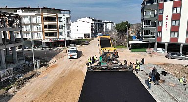 Mustafakemalpaşa'da asfalt mesaisi