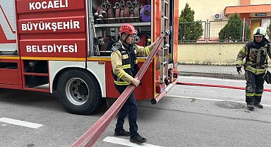 Mutfakta korkutan yangın
