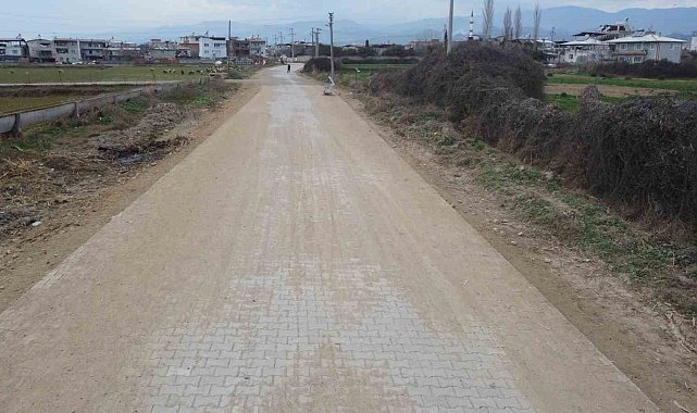 Nazilli Belediyesi yol çalışmalarına aralıksız devam ediyor