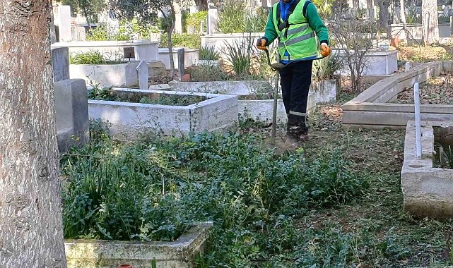 Nazilli'de mezarlıklar bakıma alındı