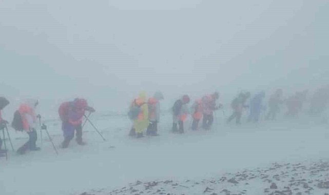 Nemrut'ta turizm sezonu devam ediyor