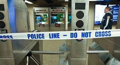 New York metrosunda silahlı saldırı: 1 ölü, 5 yaralı