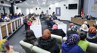 Niğdeli depremzedeleri rahatlatan açıklama bakan yardımcısından geldi