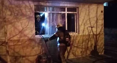 Ocakta unutulan yemek yangına neden oldu