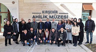 Öğrenciler, Ahi Evran'ın vergi ve iktisat sistemini öğreniyor
