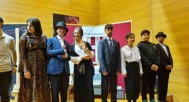 Öğrenciler sahnenin tozunu attırdı