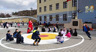Okullarda geleneksel oyunlar sayesinde çocuklara dijital diyet uygulanacak