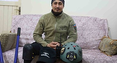 Ölüme namaz kılarken yakalanan genç kızı enkazdan çıkaran gönüllü arama kurtarma görevlisi o anları unutamıyor