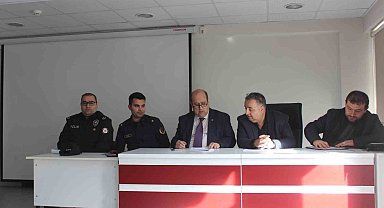 Osmaneli de okul güvenliği toplantısı yapıldı