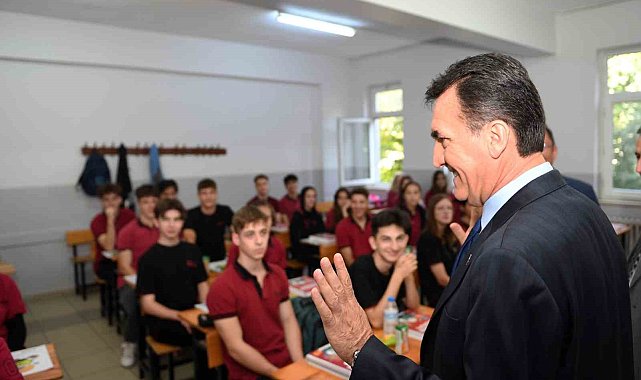 Osmangazi'den emekliye, kadınlara ve öğrencilere tam destek