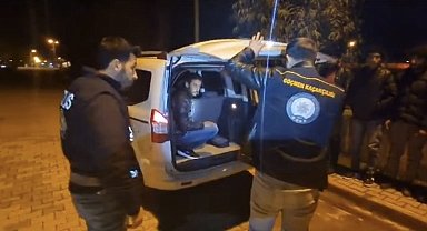 Osmaniye'de 12 düzensiz göçmen yakalandı, organizatör yakalandı