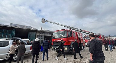 Oto boya ve kaporta dükkanında yangın