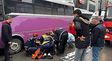 Otobüs durağında feci kaza: Kadın, geri manevra yapan otobüsün altında kaldı