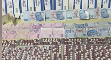 Otomobilden yüzlerce uyuşturucu hap çıktı, şüpheli tutuklandı