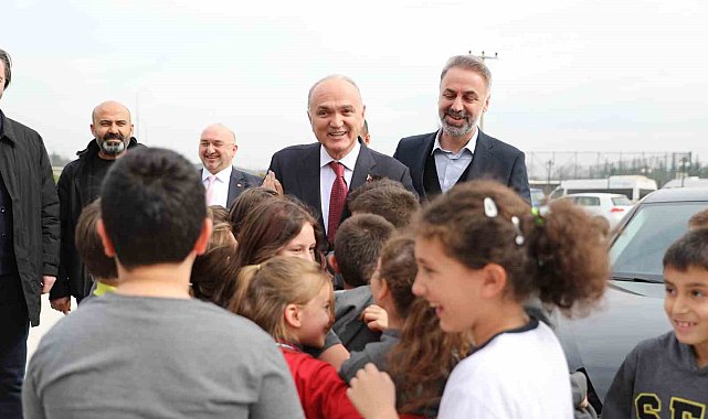 Özlü'den öğrencilere altın değerinde öğütler