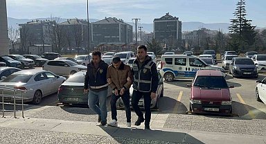 Para biriktiren arkadaşının evine pencereden girdi, 60 bin lirasını çaldı