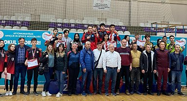 Pazarlar Spor Lisesinin Floor Curling bölge finallerinde büyük başarısı