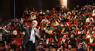 Prof. Dr. Naci Görür Deprem Bölgesi Zirvesi'nde