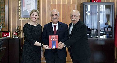 "Sağlıkta Cumhuriyetin 100. Yılı" kitaplaştırıldı
