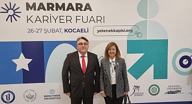 Rektör Özölçer Marmara Kariyer Fuarı'nın açılışına katıldı