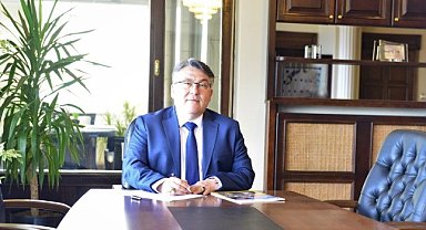 Rektör Özölçer'den Berat Kandili mesajı