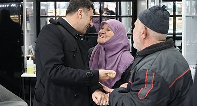 Sabah yürüyüşünde vatandaşlarla bir araya geldi