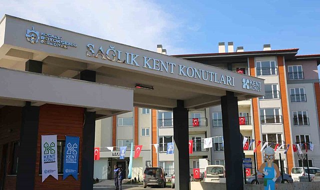 Sağlık çalışanları konutlarına kavuştu