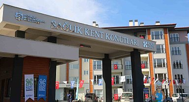 Sağlık çalışanları konutlarına kavuştu