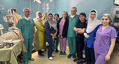 Sağlık Turizmi projesi kapsamında Trabzon'dan Bakü'ye gittiler, başarılı ameliyata imza attılar