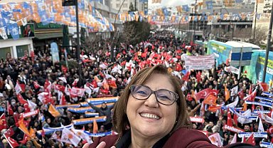 Şahin'den miting gibi seçim irtibat ofisi açılışı