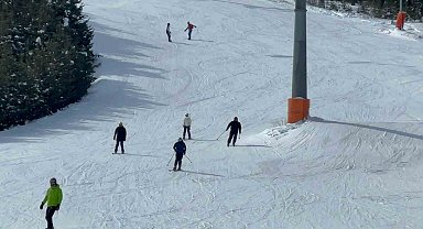 Sarıkamış Kayak Merkezi doldu taştı