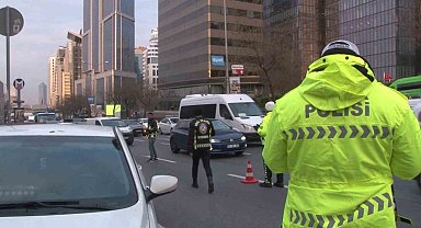 Sarıyer'de okul çevresindeki denetimler devam etti: Şüpheli 250 araç, 510 şahıs kontrol edildi