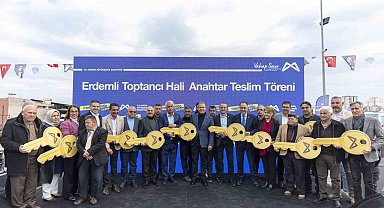 Seçer, Erdemli Toptancı Hali Kompleksinin anahtar teslim törenine katıldı