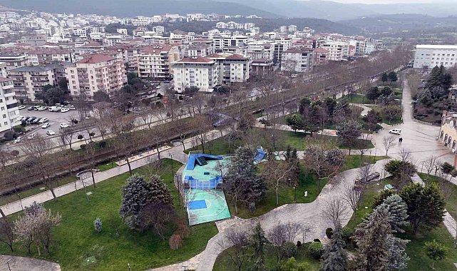 Şehit Erhan Öztürk Parkı, yenilenen yüzüyle hizmete açıldı