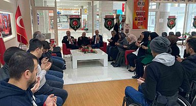 Şehitler için dua ettiler
