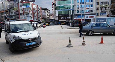 Şehrin en işlek caddesinde iş yerine silahlı saldırı: 1 yaralı