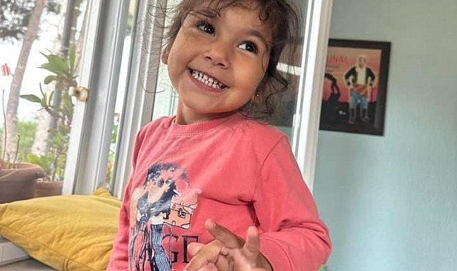 Serum verilerek evine gönderilen çocuk tekrar hastaneye götürülürken ambulansta öldü