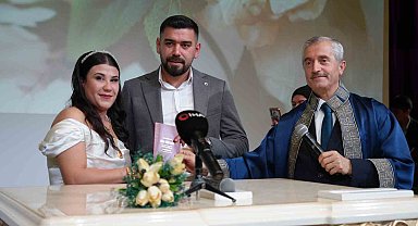 Sevgililer gününde evliliğe adımı Şahinbey´de attılar