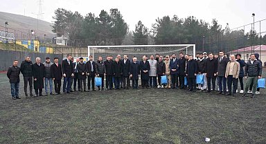 Siirt Valiliğinden amatör spor kulüplerine malzeme desteği