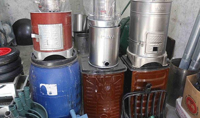 Siirt'te beklenen çetin kış yaşanmayınca sobalar elde kaldı