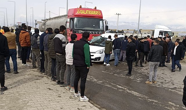 Silopi'de tanker ile hafif ticari aracın karıştığı kazada 1 kişi yaralandı