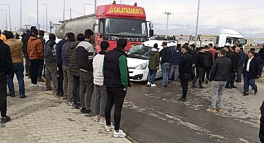 Silopi'de tanker ile hafif ticari aracın karıştığı kazada 1 kişi yaralandı