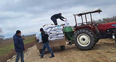 Simav'da bin dekar mera alanında gübreleme çalışması
