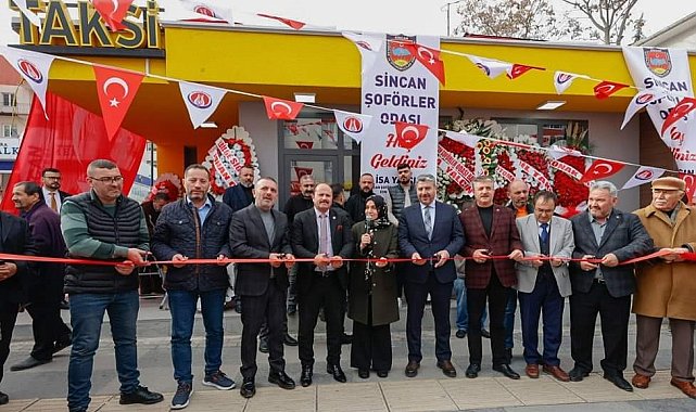Sincan Belediye Başkanı Ercan 'Vatan Taksi Durağı'nın açılışını yaptı
