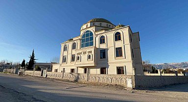 Şırnak'ta cami avlusunda bulunan bebek Batman'a sevk edildi